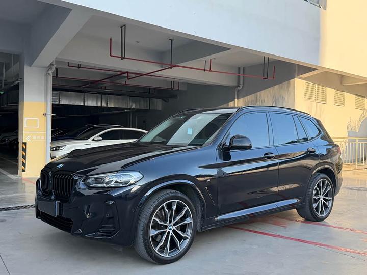 X3 2023 xDrive30i Leading M Night Package