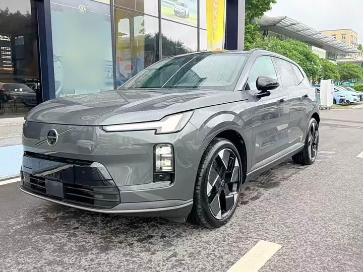 XC70 Hybrid 2026 AWD Extended Range Ultra