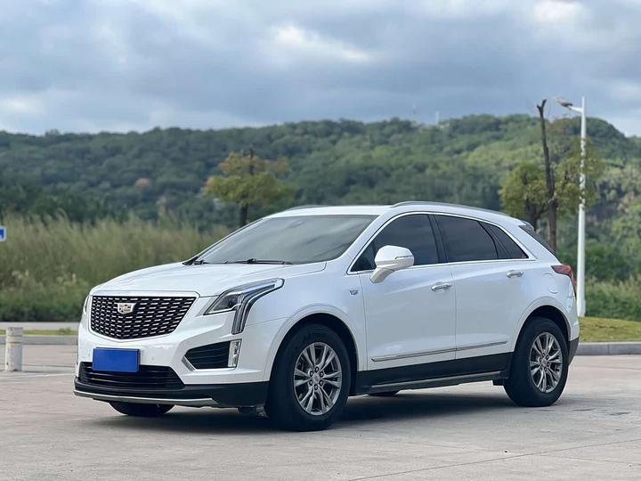 XT5 2020 28T Luxury
