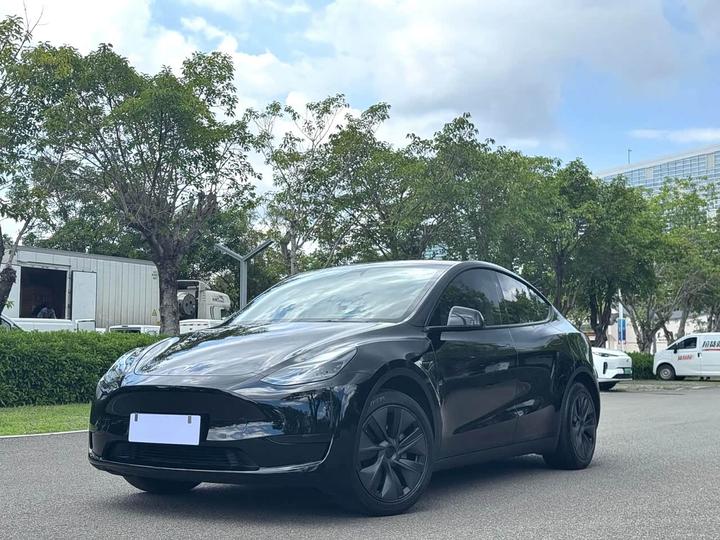 Model Y 2024 RWD