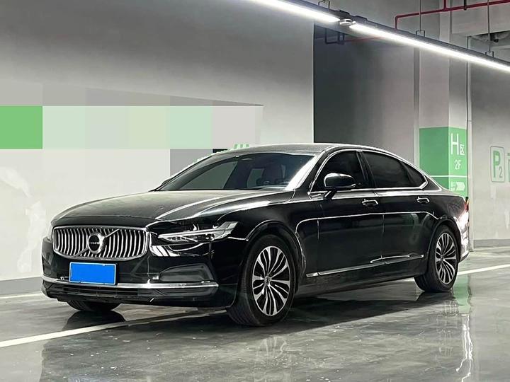 S90 2023 B5 Luxury