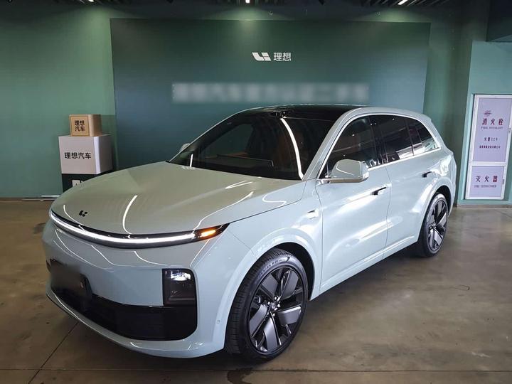 L6 2025 Max Smart Refresh Edition
