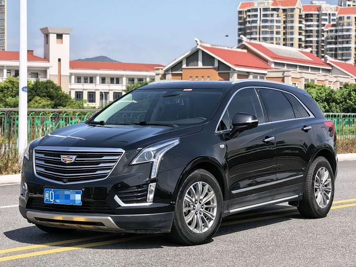 XT5 2018 25T Luxury