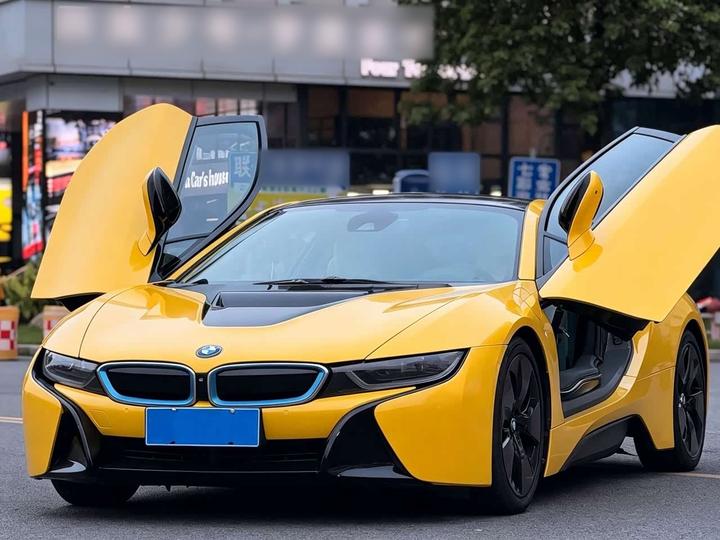i8 2014 Standard
