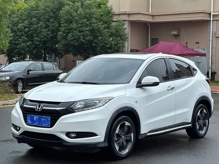 Vezel 2017 1.8L CVT RWD Pioneer