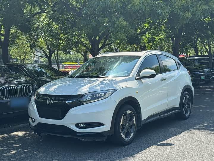 Vezel 2017 1.8L CVT RWD Pioneer