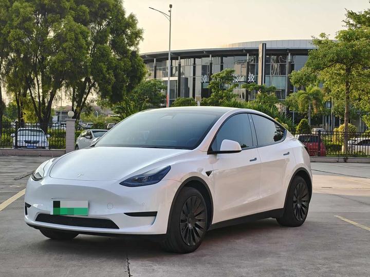 Model Y 2023 RWD