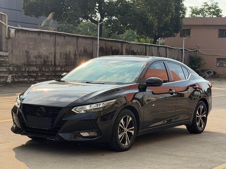 Sylphy 2022 1.6L XL CVT Enjoy