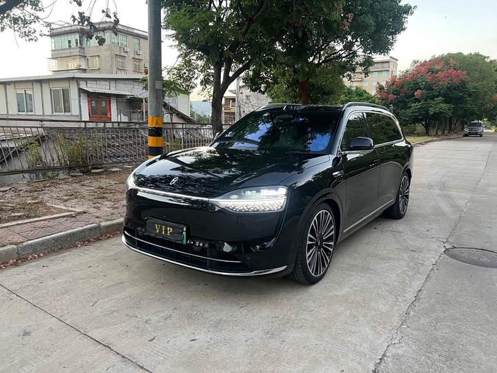 M9 2024 EREV Ultra 42kWh 6-Seater