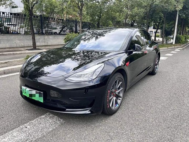 Model 3 2022 RWD