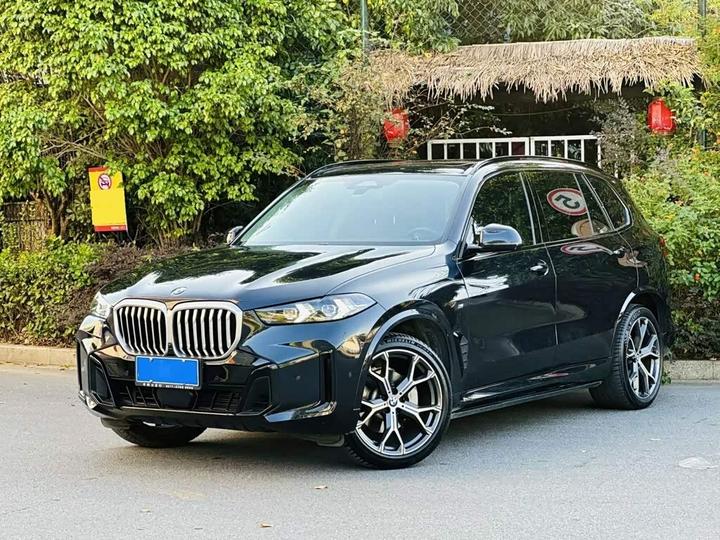 X5 2023 xDrive 30Li Exclusive M M Sport Night Package