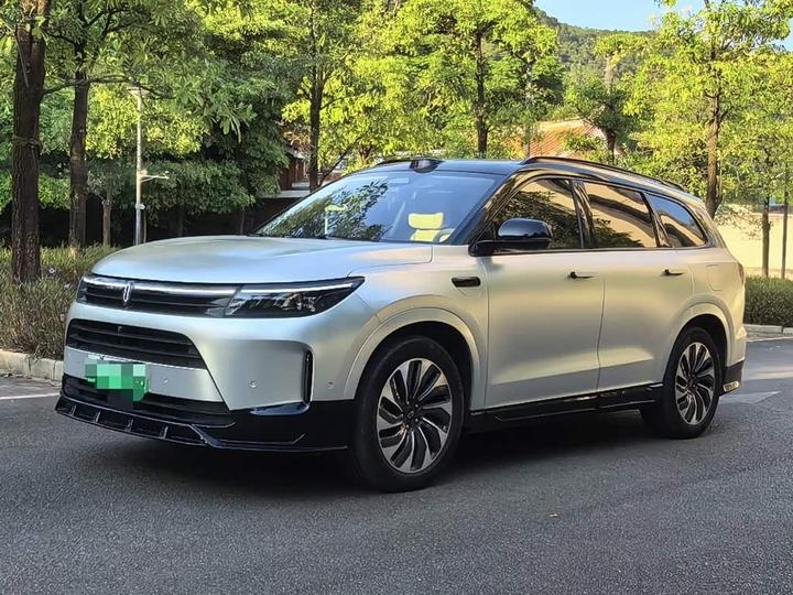 M7 2024 1.5T ADAS AWD Max 5-Seater
