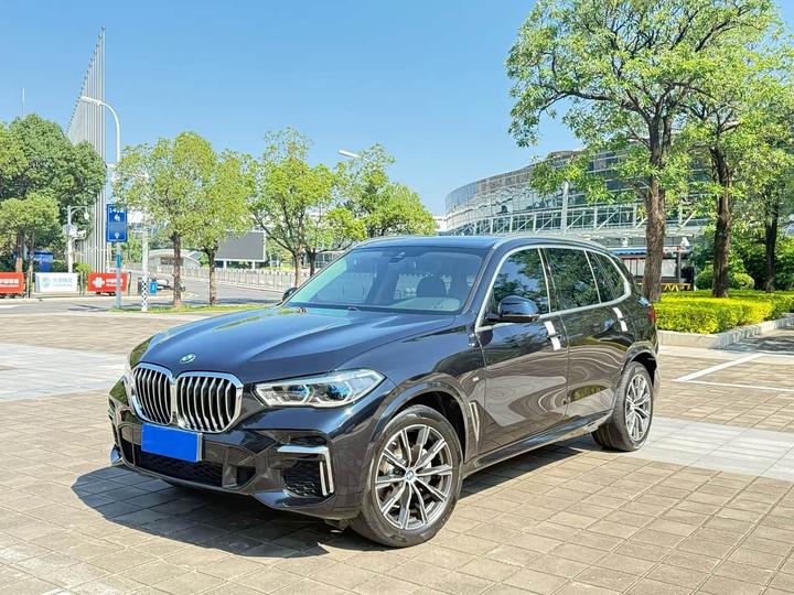 X5 2022 Facelift xDrive 30Li Exclusive M Sport Package