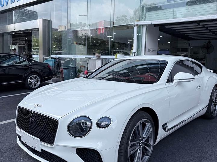 2024 4.0T GT V8