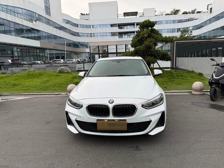 1 Series 2019 118i M Sport Package