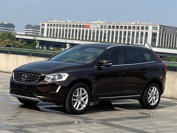XC60 2017 T5 Upgraded