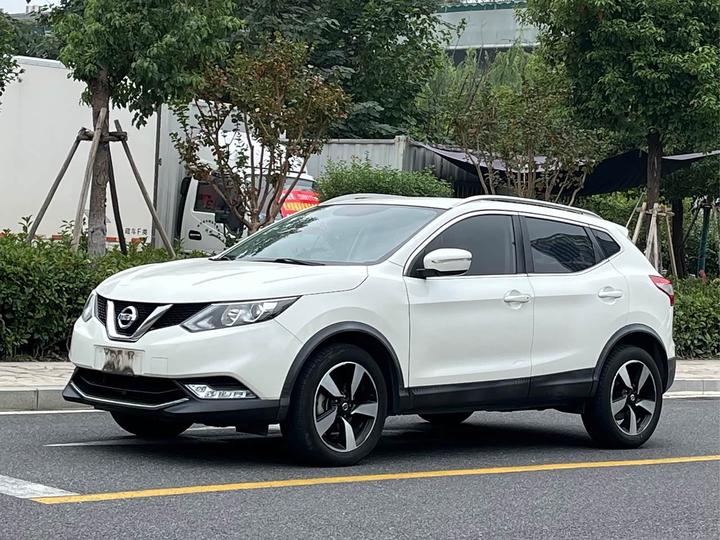 Qashqai 2017 2.0L CVT Smart China VI