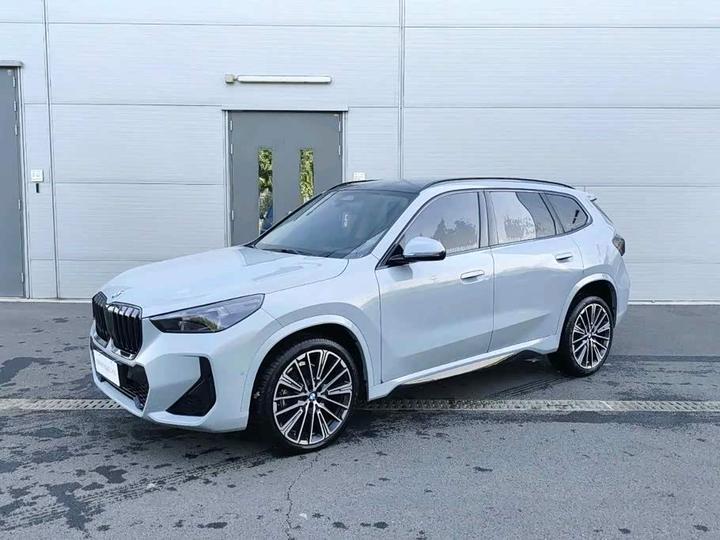 X1 2026 xDrive25Li M M Sport Night Package
