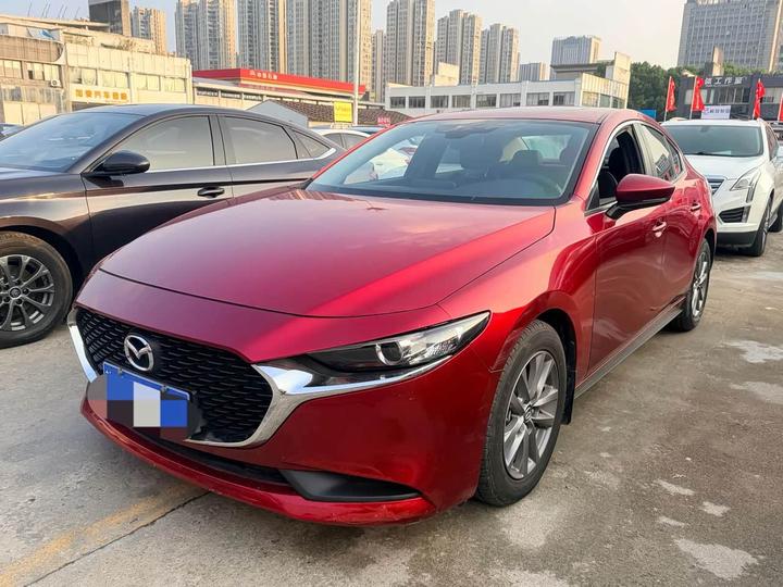 3 Axela 2020 1.5L AT