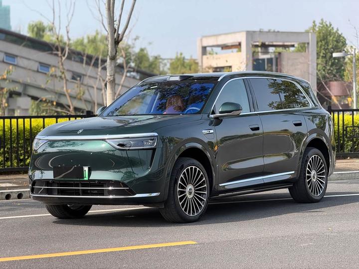 M8 2025 EREV Ultra 53.4kWh 6-Seater 192-Line LiDAR