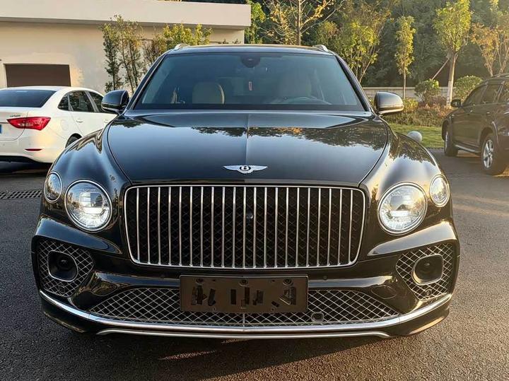 Bentayga 2022 4.0T V8