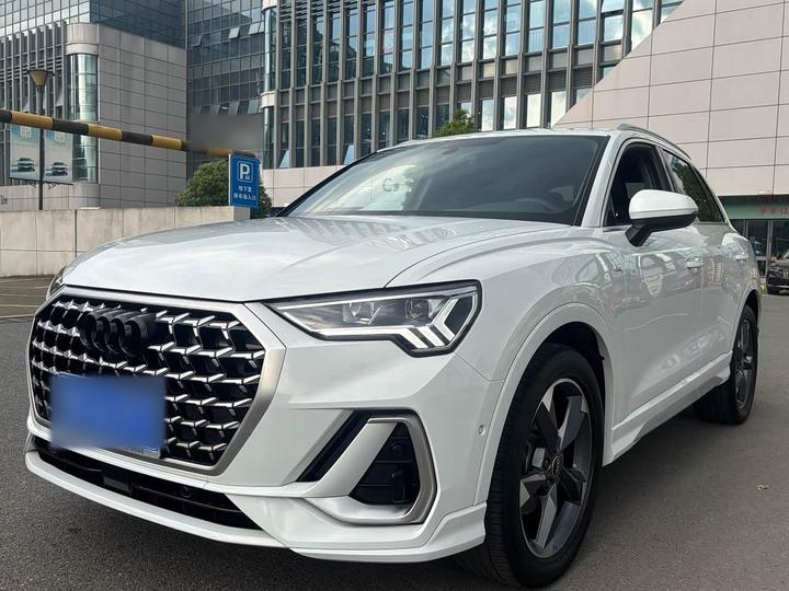 Q3 2023 40 TFSI Fashion Dynamic