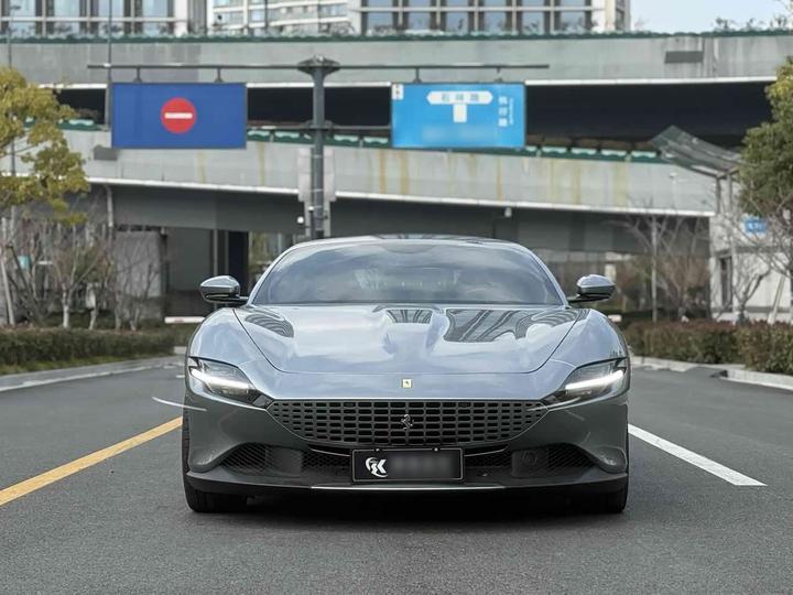 Roma 2020 3.9T V8
