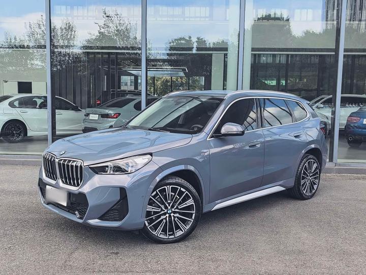 X1 2023 xDrive25Li M Sport Package