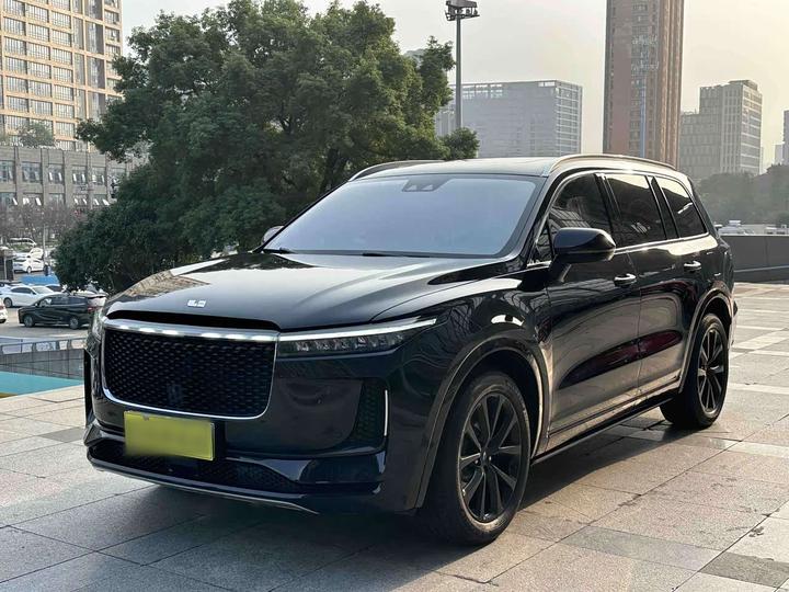 ONE 2020 EREV 6-Seater