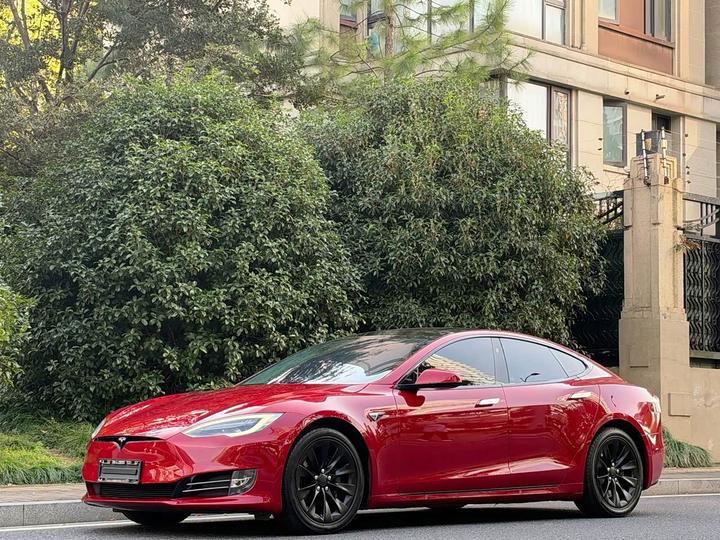 Model S 2017 Model S 75D Standard Range