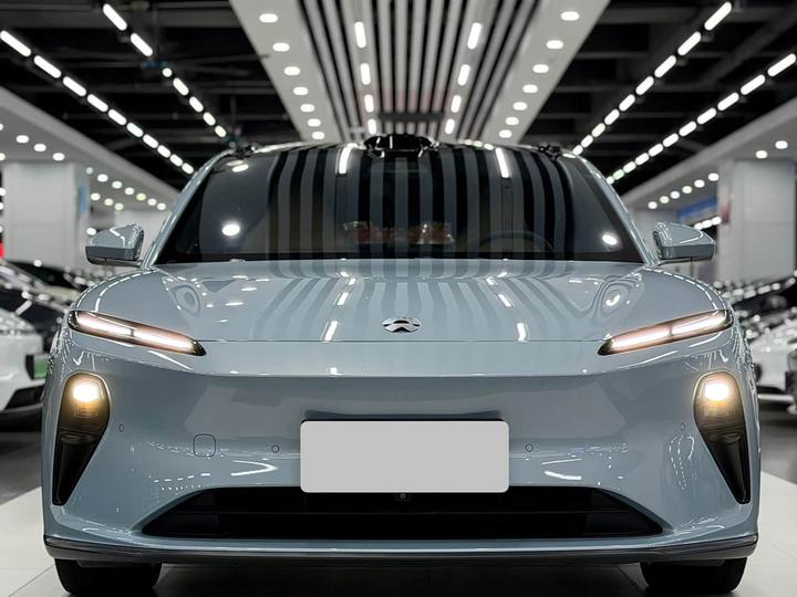 ET5T 2023 75kWh Touring