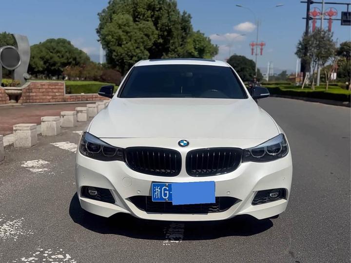3 SeriesGT 2020 320i M Sport