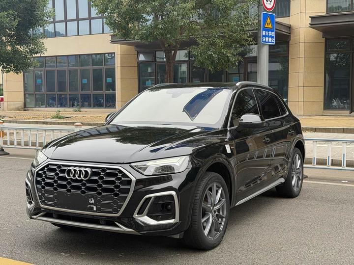 Q5L 2022 40T Luxury Dynamic