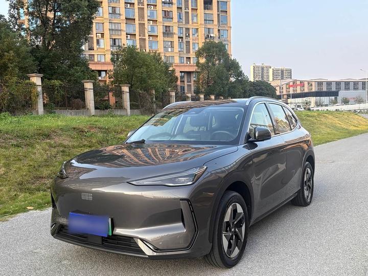 E5 2026 610km Explorer +