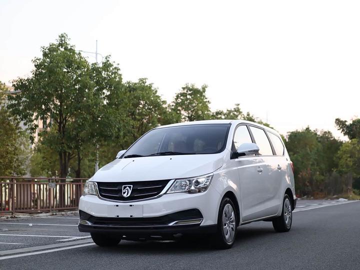 730 2019 1.5L MT Value 7-Seater China VI