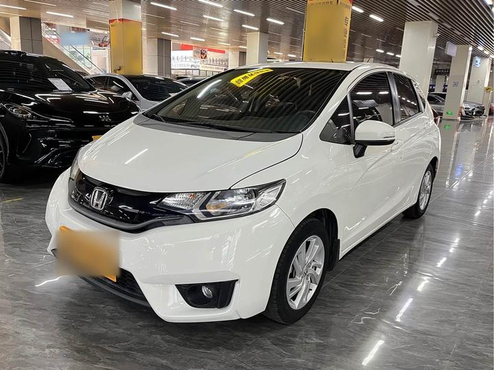Fit 2016 1.5L SES CVT Fashion
