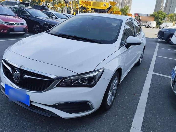 Verano 2018 Sedan 15S AT Leading