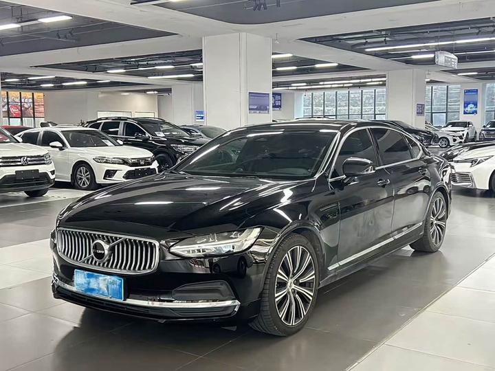 S90 2024 B5 Luxury