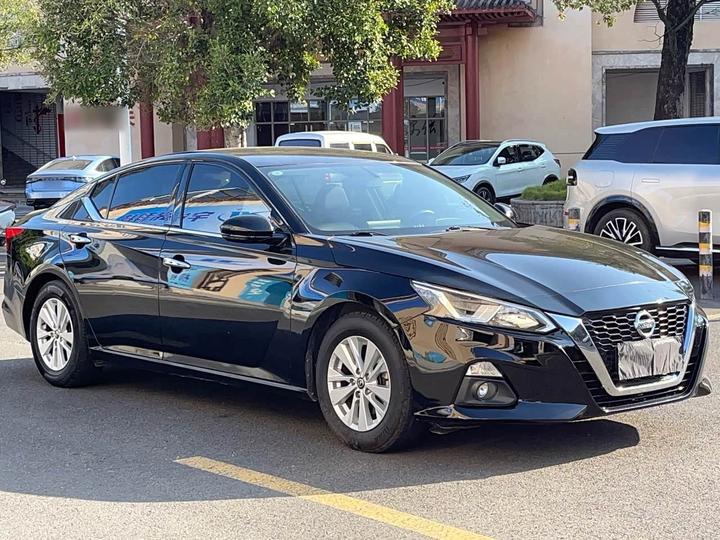 Teana 2021 2.0L XE Fashion