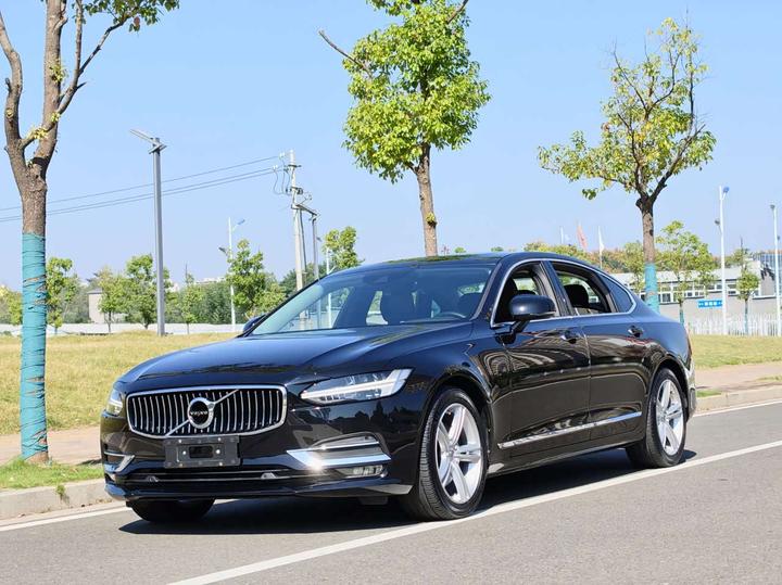 S90 2019 T5
