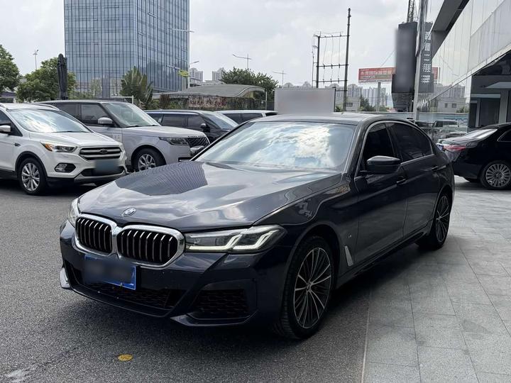 5 Series 2022 530Li Leading M Sport Package