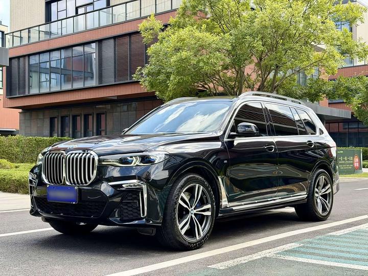 X7 2022 xDrive40i Exclusive M Sport Package