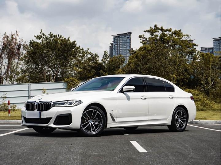 5 Series 2022 Facelift 525Li M Sport Package