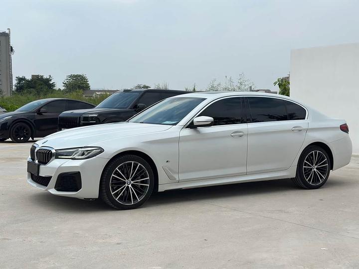 5 Series 2022 530Li Leading M Sport Package