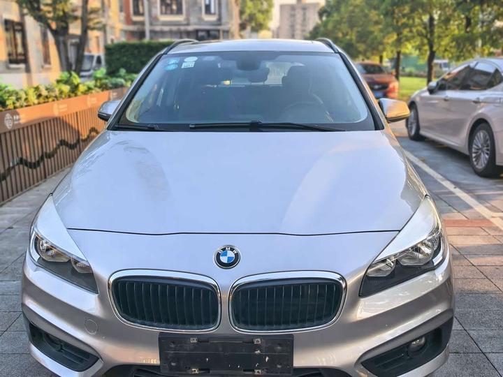 2 Series Wagon 2016 218i Fashion
