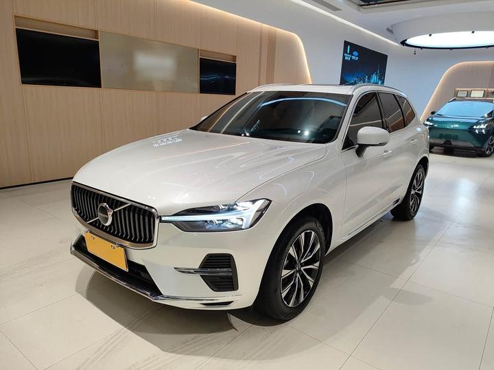 XC60 2023 B5 AWD Luxury