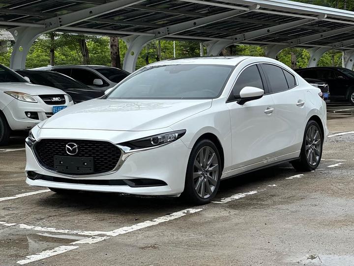 3 Axela 2021 2.0L AT