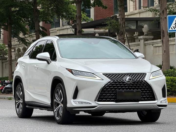 RX 2020 Facelift 300 AWD Elegant