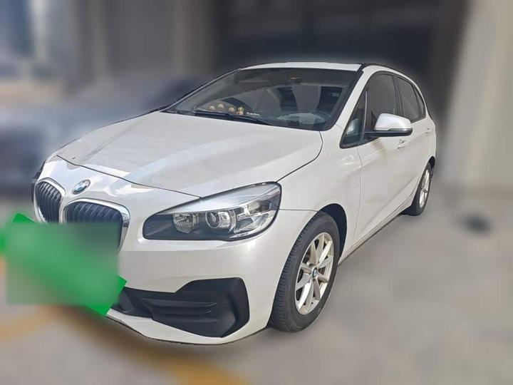 2 Series Wagon 2019 218i Fashion
