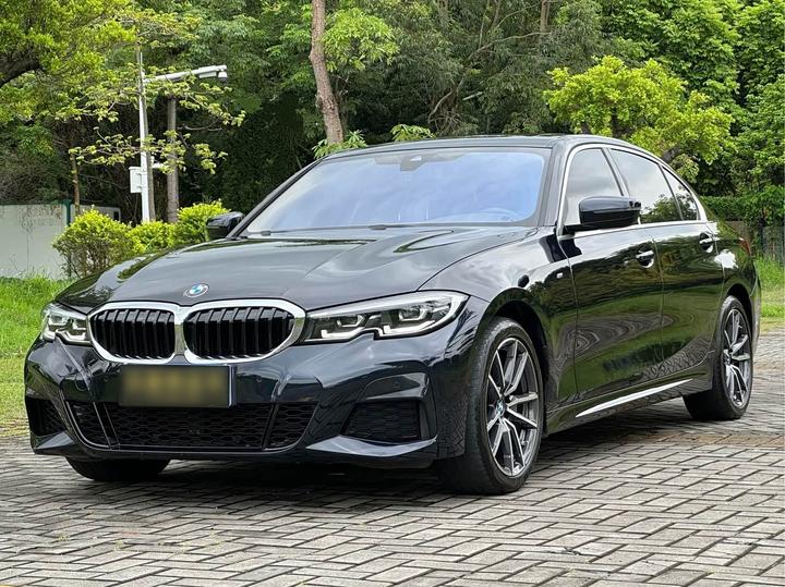3 Series 2022 325Li M Sport Package